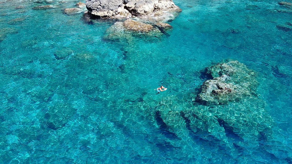 Private Jeanneau Leader 9 Yacht Experience in Madeira