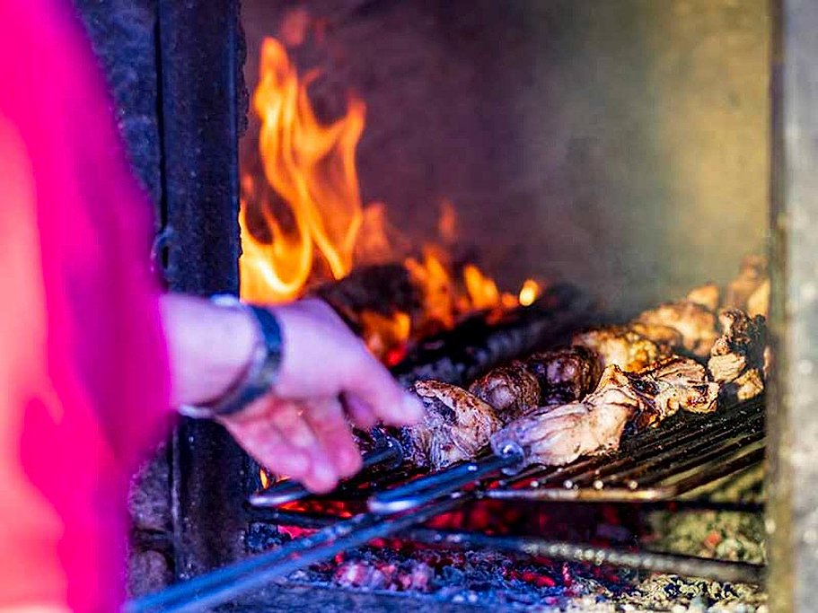 Madeira Night Experience with Dinner & Folklore Show