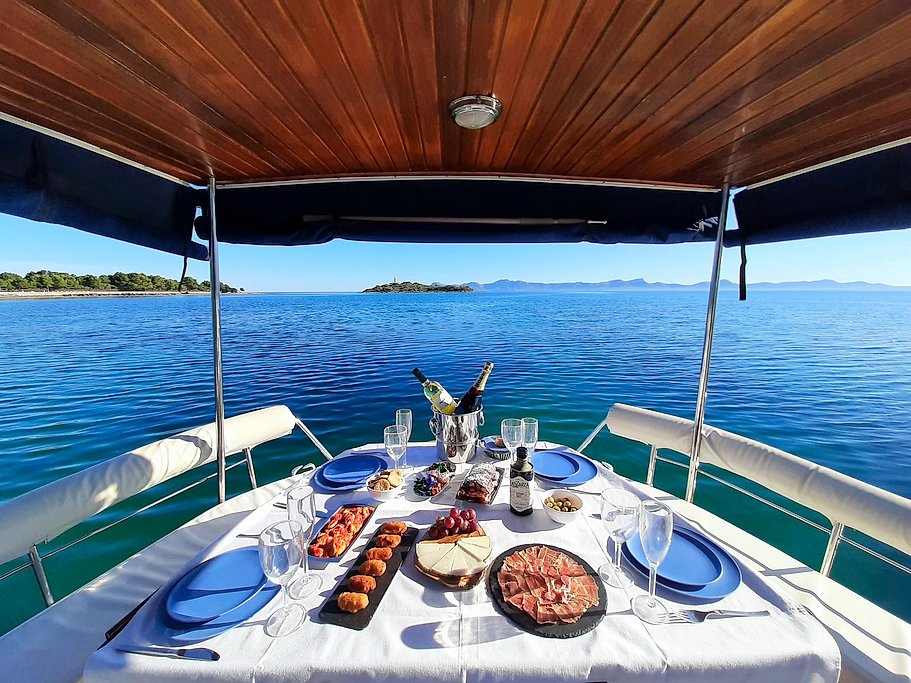 Coll Baix Sailing Experience in Mallorca
